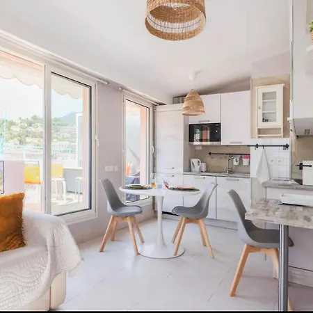2p - Terrasse - Parking - Appartement *