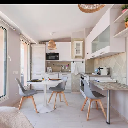 Apartment 2p - Terrasse - Parking -