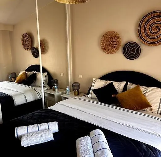 2p - Terrasse - Parking - * Menton