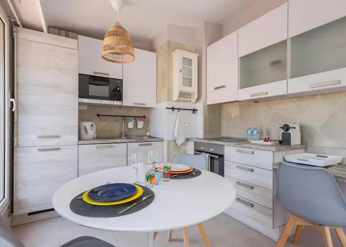 Apartamento 2p - Terrasse - Parking - *